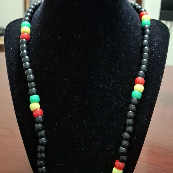 NECKLACE - Picture 1 of 9